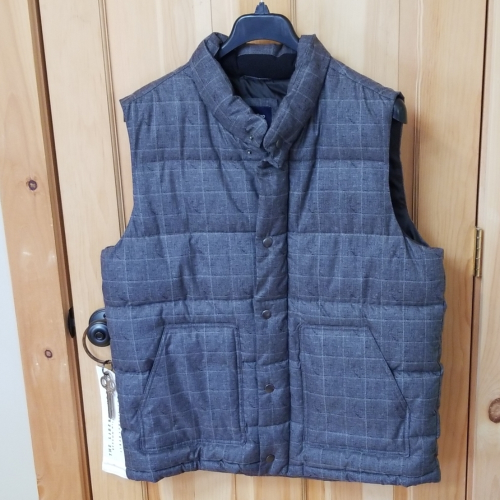 NWT Gap puffer vest
